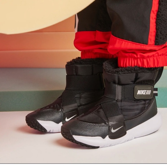 nike flex advance boot